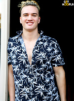 Muscle Beach Bum Jackson Knight JERKS OFF by Gayhoopla