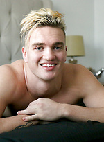 Muscle Beach Bum Jackson Knight JERKS OFF by Gayhoopla