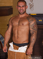 Demolition: Lorenzo Flexx takes Tex Davidson's huge cock! by TitanMen